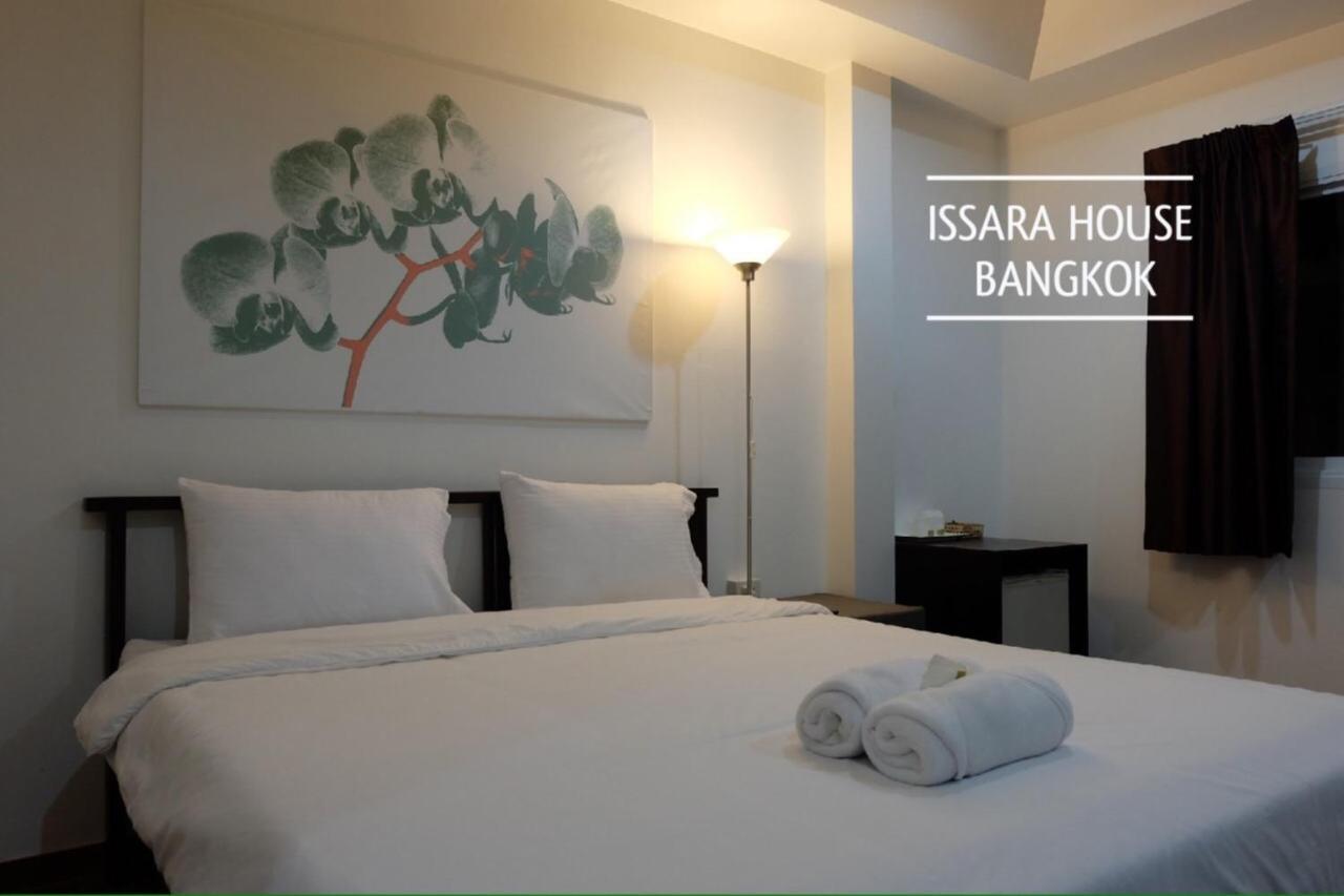 Issara House Bangkok Hotel Buitenkant foto